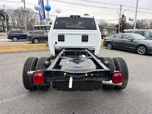 2026 RAM Ram 3500 Chassis Cab RAM 3500 TRADESMAN CHASSIS REGULAR CAB 4X4 60 CA