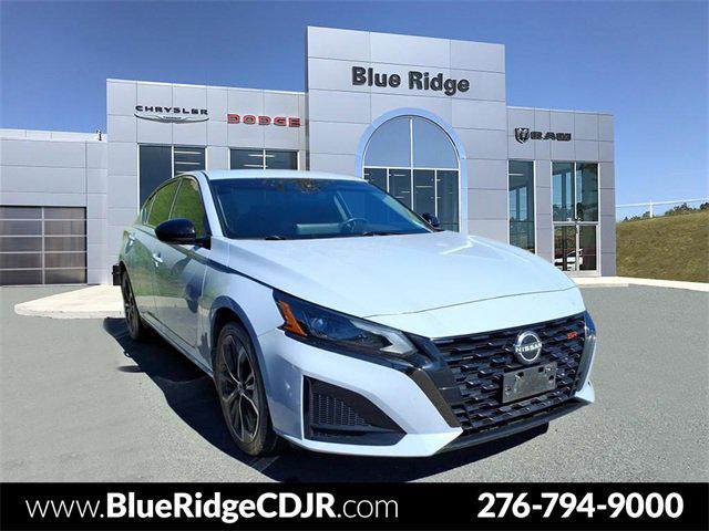 2023 Nissan Altima SR Intelligent AWD 2023 Nissan Altima SR Intelligent AWD
