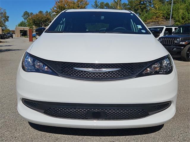 2025 Chrysler Voyager LX 2025 Chrysler Voyager LX
