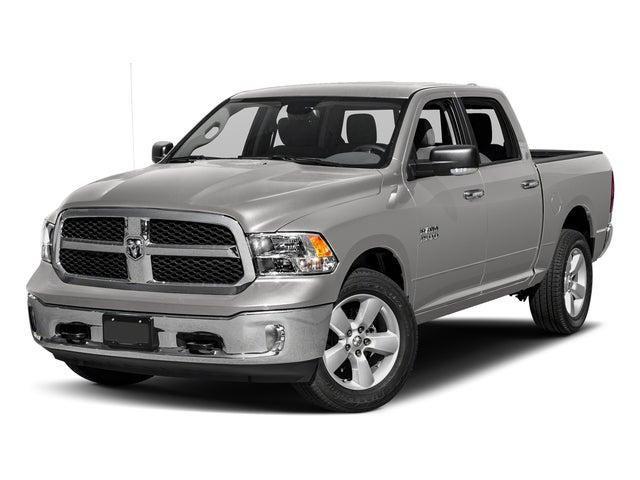 2017 RAM 1500 Big Horn Crew Cab 4x4 57 Box