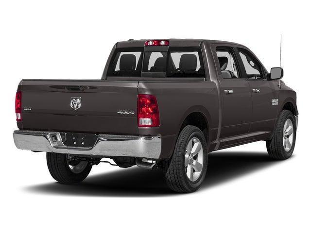 2017 RAM 1500 Big Horn Crew Cab 4x4 57 Box