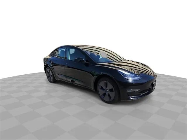 2022 Tesla Model 3 Rear-Wheel Drive 2022 Tesla Model 3 Rear-Wheel Drive