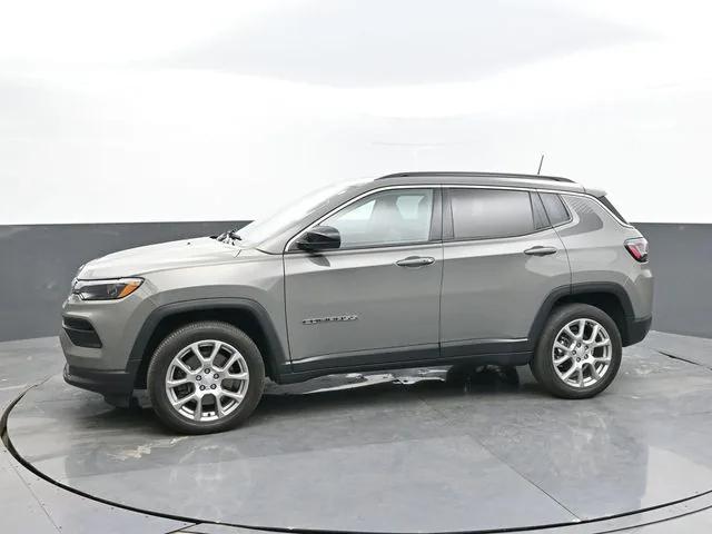 2023 Jeep Compass Latitude Lux FWD 2023 Jeep Compass Latitude Lux FWD