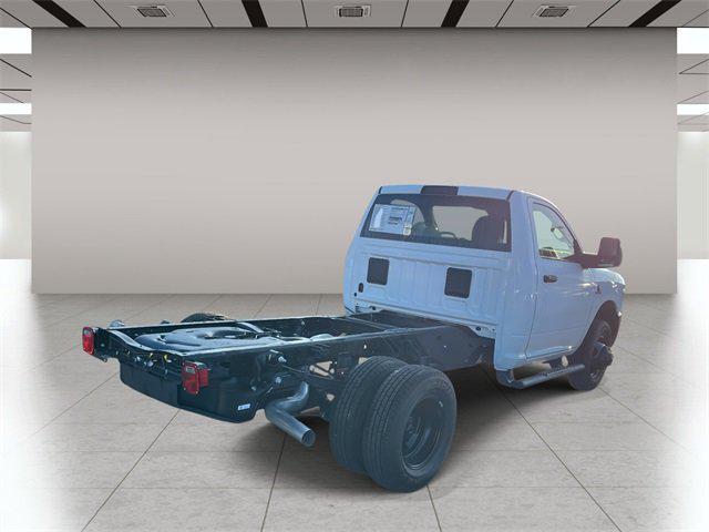2025 RAM Ram 3500 Chassis Cab RAM 3500 TRADESMAN CHASSIS REGULAR CAB 4X4 60 CA 2025 RAM Ram 3500 Chassis Cab RAM 3500 TRADESMAN CHASSIS REGULAR CAB 4X4 60 CA