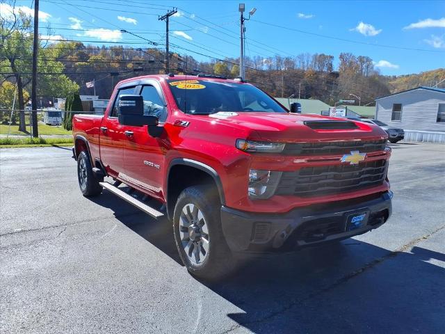 2025 Chevrolet Silverado 2500HD 4WD Crew Cab Standard Bed Custom