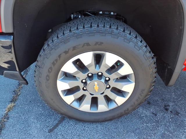 2025 Chevrolet Silverado 2500HD 4WD Crew Cab Standard Bed Custom