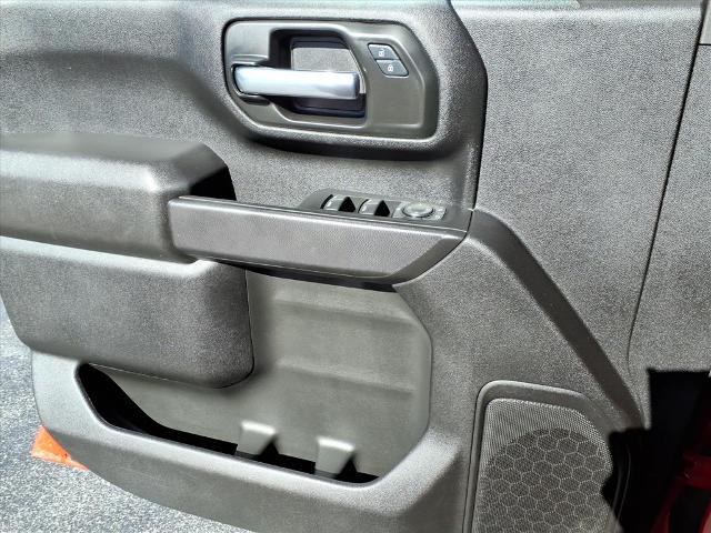 2025 Chevrolet Silverado 2500HD 4WD Crew Cab Standard Bed Custom