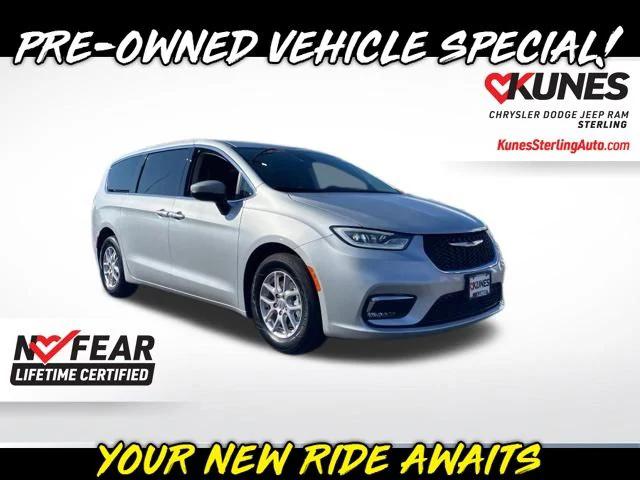 2023 Chrysler Pacifica Touring L