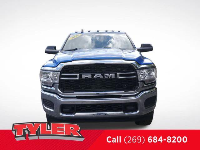 2020 RAM 2500 Tradesman Crew Cab 4X4 8 Box 2020 RAM 2500 Tradesman Crew Cab 4X4 8 Box