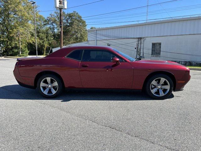 2022 Dodge Challenger SXT 2022 Dodge Challenger SXT