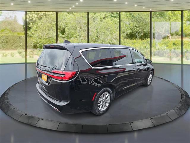 2024 Chrysler Pacifica Touring L 2024 Chrysler Pacifica Touring L