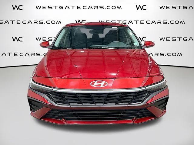 2024 Hyundai Elantra SEL 2024 Hyundai Elantra SEL