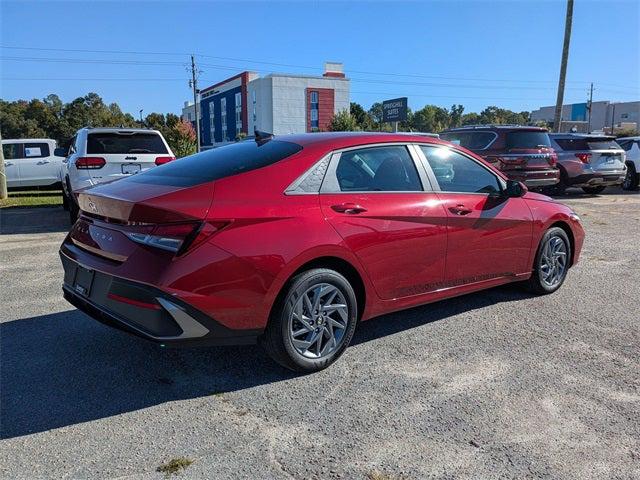 2024 Hyundai Elantra SEL 2024 Hyundai Elantra SEL