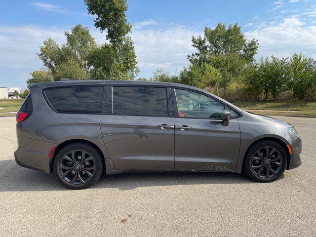 2020 Chrysler Pacifica Touring 2020 Chrysler Pacifica Touring
