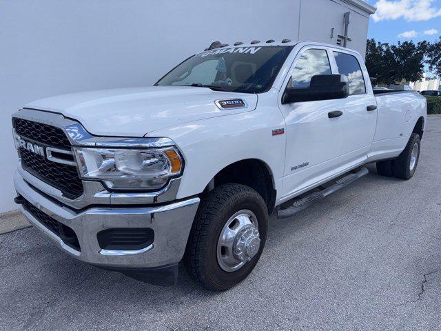 2020 RAM 3500 Tradesman Crew Cab 4x4 8 Box