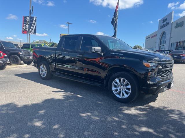 2023 Chevrolet Silverado 1500 2WD Crew Cab Short Bed Custom