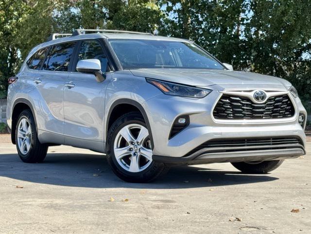 2024 Toyota Highlander LE 2024 Toyota Highlander LE