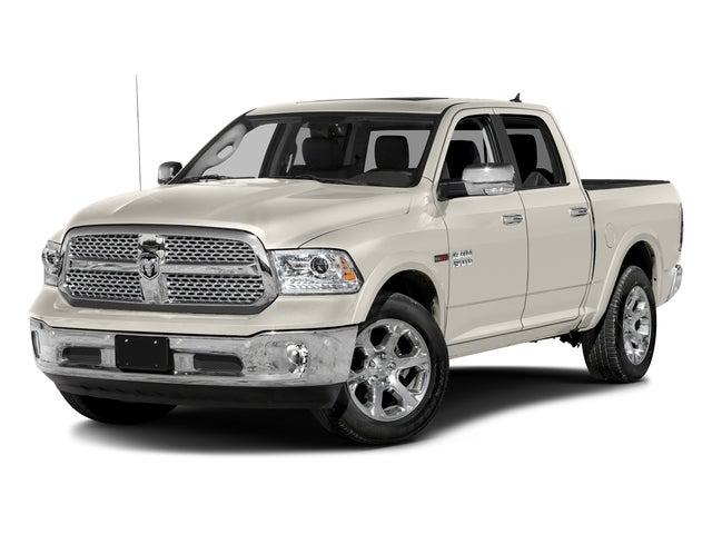 2017 RAM 1500 Laramie Crew Cab 4x4 57 Box 2017 RAM 1500 Laramie Crew Cab 4x4 57 Box