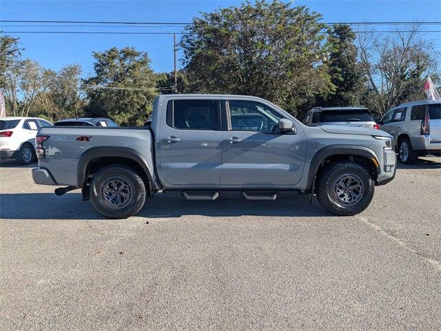 2025 Nissan Frontier Crew Cab PRO-4X 4x4 2025 Nissan Frontier Crew Cab PRO-4X 4x4
