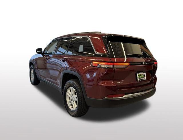 2023 Jeep Grand Cherokee Laredo 4x4