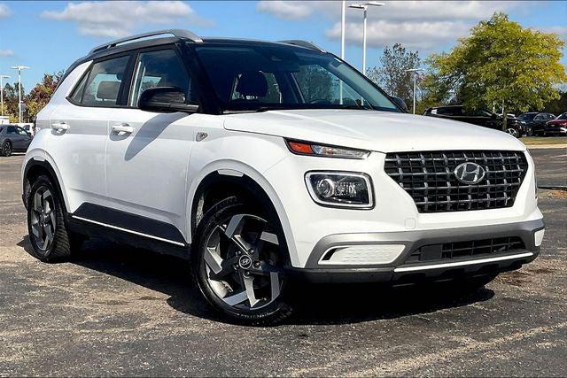 2022 Hyundai Venue Limited 2022 Hyundai Venue Limited