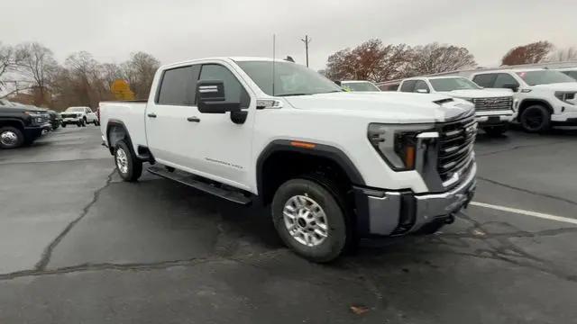 2026 GMC Sierra 2500HD Crew Cab, Standard Bed, Pro, 4WD