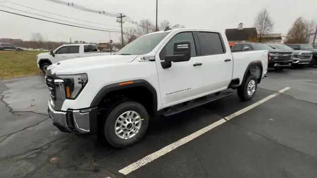 2026 GMC Sierra 2500HD Crew Cab, Standard Bed, Pro, 4WD