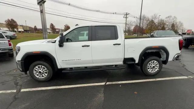 2026 GMC Sierra 2500HD Crew Cab, Standard Bed, Pro, 4WD