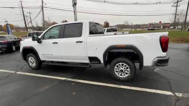 2026 GMC Sierra 2500HD Crew Cab, Standard Bed, Pro, 4WD