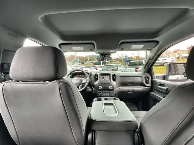 2026 GMC Sierra 2500HD Crew Cab, Standard Bed, Pro, 4WD