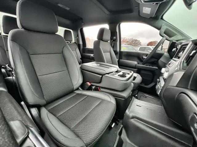2026 GMC Sierra 2500HD Crew Cab, Standard Bed, Pro, 4WD