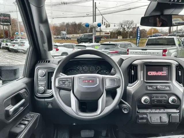 2026 GMC Sierra 2500HD Crew Cab, Standard Bed, Pro, 4WD