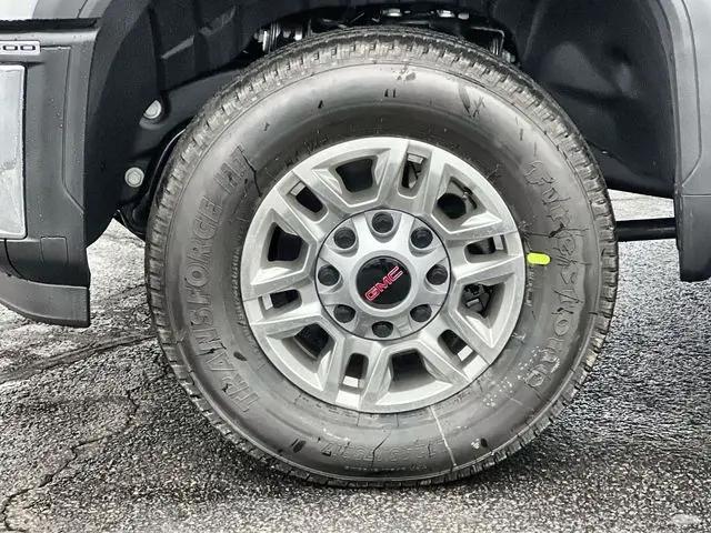 2026 GMC Sierra 2500HD Crew Cab, Standard Bed, Pro, 4WD