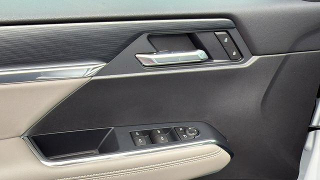 2026 GMC Acadia Elevation AWD