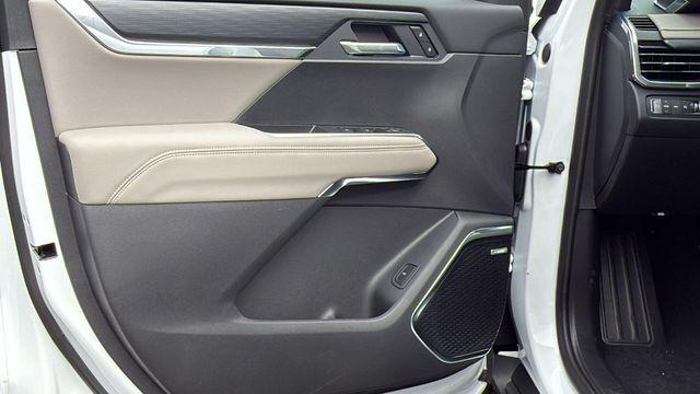 2026 GMC Acadia Elevation AWD