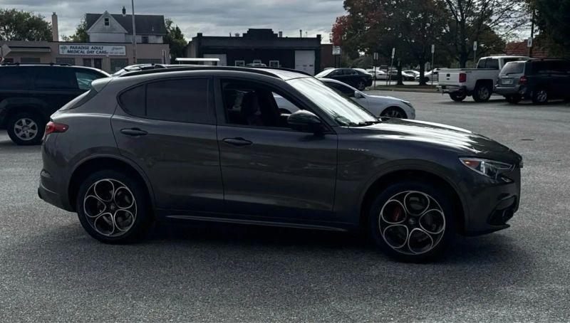 2022 Alfa Romeo Stelvio Veloce Ti AWD