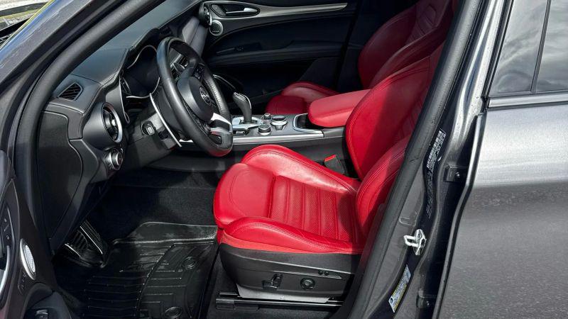 2022 Alfa Romeo Stelvio Veloce Ti AWD