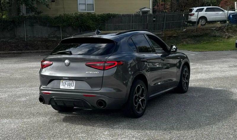 2022 Alfa Romeo Stelvio Veloce Ti AWD
