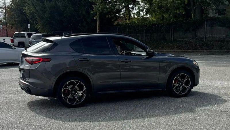 2022 Alfa Romeo Stelvio Veloce Ti AWD