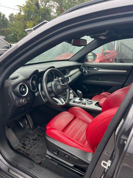 2022 Alfa Romeo Stelvio Veloce Ti AWD