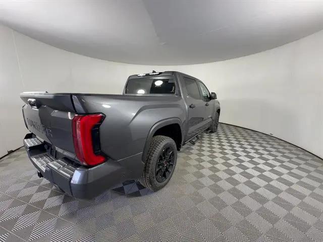2026 Toyota Tundra SR5 CrewMax 5.5' Bed