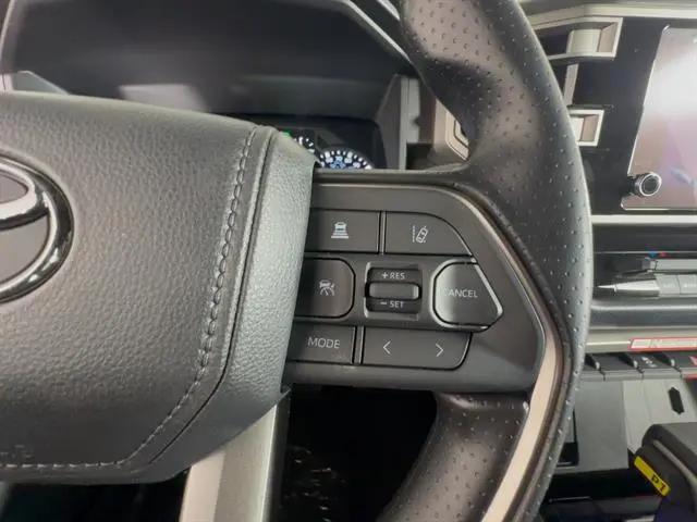 2026 Toyota Tundra SR5 CrewMax 5.5' Bed