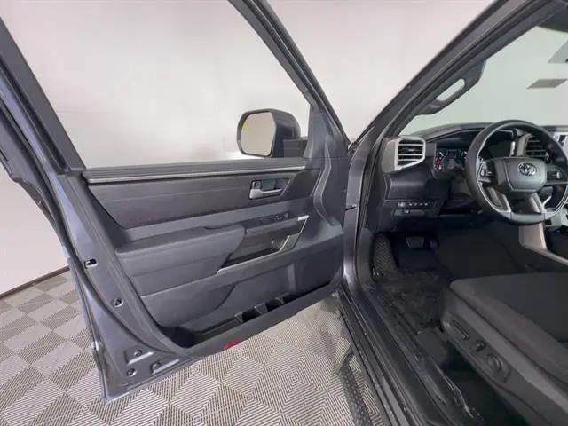 2026 Toyota Tundra SR5 CrewMax 5.5' Bed