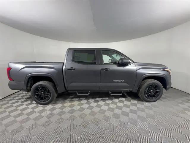 2026 Toyota Tundra SR5 CrewMax 5.5' Bed