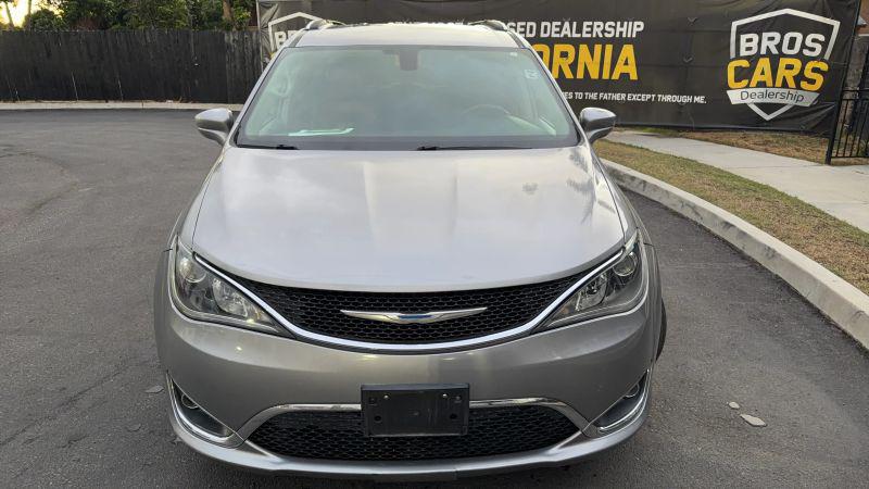 2018 Chrysler Pacifica Touring L