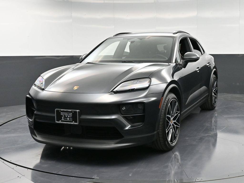/2024 Porsche Macan-Electric
