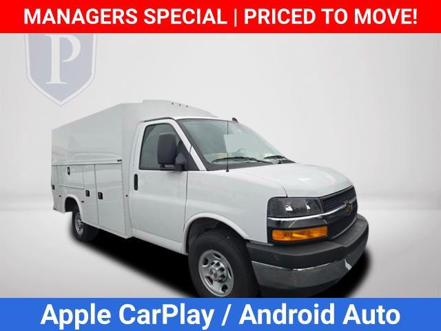 2025 Chevrolet Express Cutaway Work Van