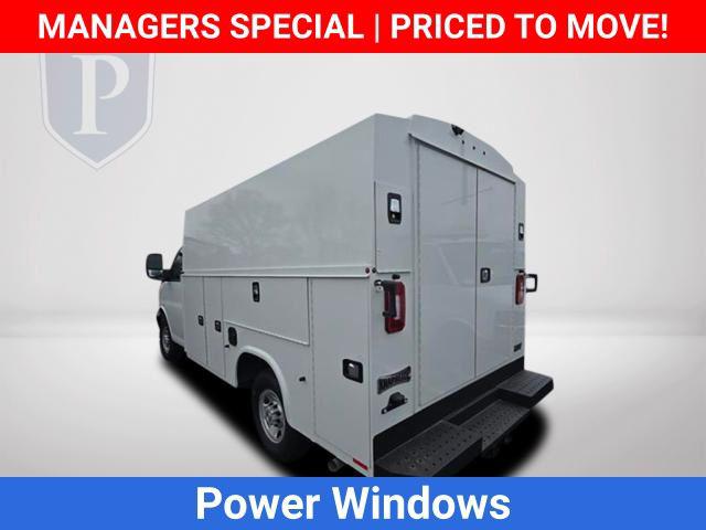 2025 Chevrolet Express Cutaway Work Van