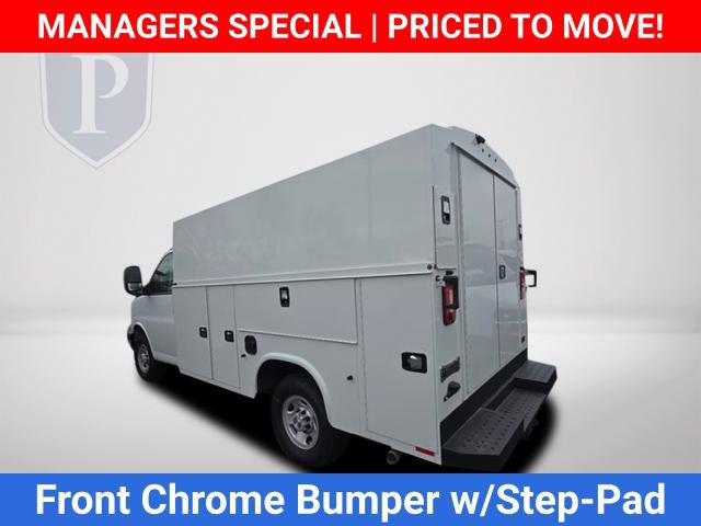 2025 Chevrolet Express Cutaway Work Van