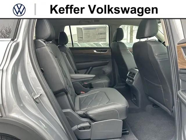 2026 Volkswagen Atlas SE with Technology